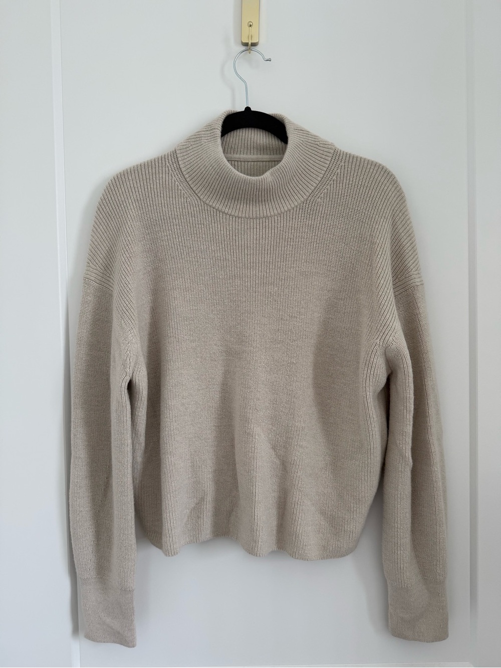 Lululemon Merino Wool-Blend Ribbed Turtleneck Sweater - Natural Ivory (Size 8)